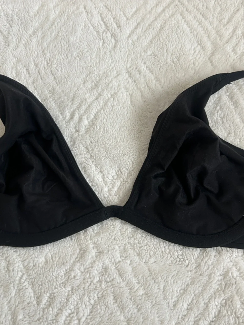 Victorias Secret. Incredible black unlined plunge bra - Picture 5 of 7